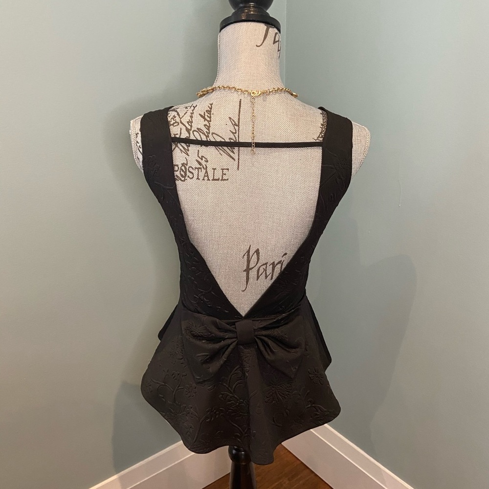 Ya Los Angeles Black Bow-Back Jacquard Peplum, S